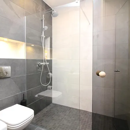 - Old Town Hotel 4*