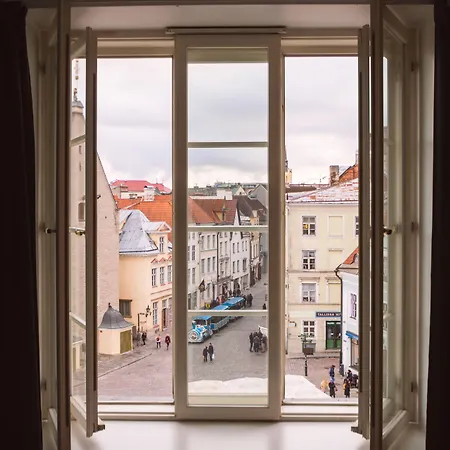 Old Town Aparthotel 4*