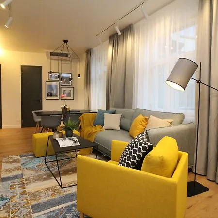 Apartmanhotel Old Town 4*