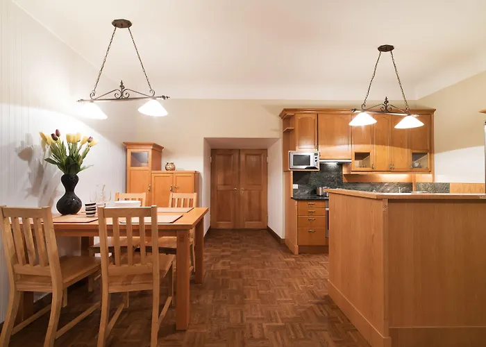 Old Town Apartmanhotel