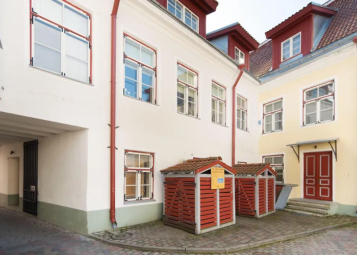 Old Town Apartmanhotel 4*