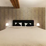 호텔 - Old Town 4*